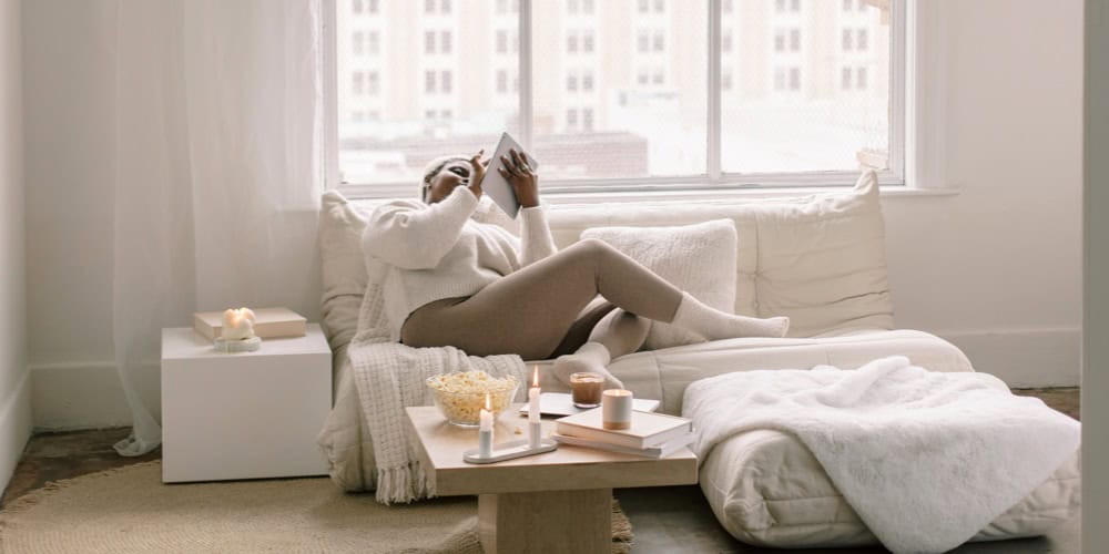 Summer-to-Fall Emotional Reset: A Fun, Gentle Guide for Women Embracing Change